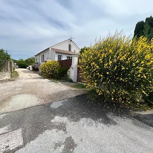 le-chalet-de-lou.fr-provencehotel.com/